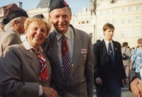 V průvodu na XII. všesokolském sletu v Praze, 1994 