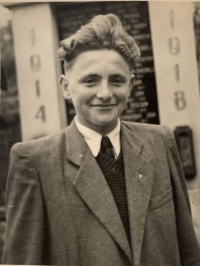 witness Emil Letko just after the end of II. World War II, photographed before the memorial to the victims of World War I in Selce