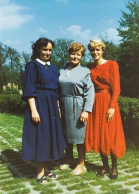 With mum (50) and sister, 1988