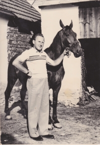 Zdeněk Tuček on the farm in Bučovice in the 1940s