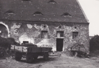 State Farm in Andělka in the Frýdlant Salient. Photographed at a time when the Hanauer family had already moved back to Vysočina.