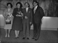 Svatební foto ze sňatku Pavla Holečka 1978