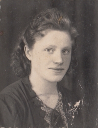 Anastázie Lorencová, 1942