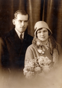 Babička a dědeček (svatba) r. 1930
Her grandmother and grandfather (at a wedding); 1930 