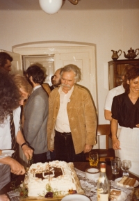 Ladislav Lis and Václav Havel in the parish Chotiněves in 1991