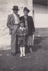 Grandpa and grandmother with their grandson Václav Tuček