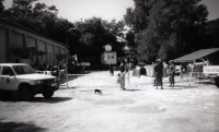 Běženecký tábor v Kninu, 1995