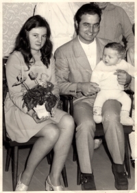 With his wife Ivana Ruther and their son Martin. 1971