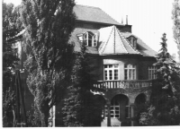 Dům č. p. 532 v Šafaříkově ulici v Uherském Hradišti v roce 1932 podle svého projektu postavil Ladislav Šupka st.