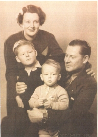 The Král family in 1940