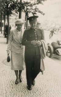 1936, his parents, (his father as a lieutenant in reserve)