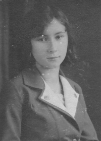 Vlasta Bucháčková, Jana's mother, as a student of a girls' lyceum, around 1930