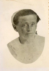 Marie-Louise Jouanová, witnesses' grandmother