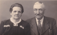 Grandfather Jan Smutný with grandmother Emilie - Emilie Trpáková's parents