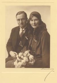 Wedding photo of parents J. B. Souček and Ruth Pípalová from November 5, 1930
