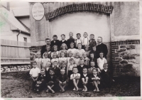 Primary school in Květinov during WWII, Anna Hůrková in the third row fourth from the right