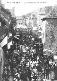 A procession in Rostrenen, the first half of the 20th century 