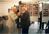 Bohuslav Šotola at the preview of his exhibition of old postcards with K. Čáslavský
