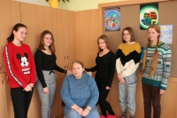 Jarmila Ježová with the students who have recorded her story (Kateřina Šnyrchová, Lucie Skoumalová, Eliška Hvastová, Veronika Smékalová and Eliška Hrdličková), November 2019