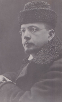 Grandfather, Jaroslav Hejk