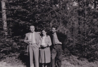 Leo Melcer with his wife Edith and Karel Hahn