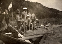 Bohuslav Šotola with scouts in Hluboká nad Vltavou (1947)