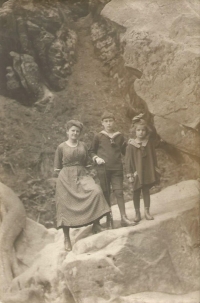 On the left, the governess, Harry and Věra, mother of Jiřina Nováková, on a trip in the Alps, 1920