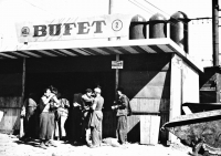 Buffet in 1950s