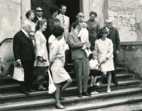 Na křtinách mladého Kratochvíla, 1968 nebo 1969