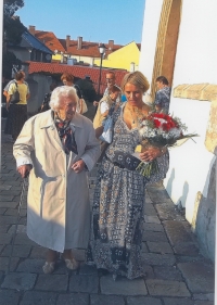 100 years celebration of Ludmila Severinová, with her grandaughter