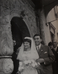 In 1966, Jaroslava married Rostislav Jesenský 
