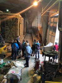 Excursion in the brick plant with pupils from the Stories of Our Neighbors project
