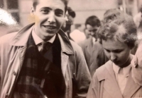 S manželkou Evou v prvomájovém průvodu 1960
