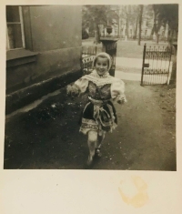 Věra Navrátilová, witness´ sister in 1951