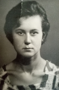 Iryna Volodymyrivna Potapova, rok 1960