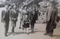 Soňa Antošová with her family in Litomysl in the period after the occupation of the Sudetenland