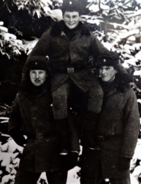 Pavel Mahdal (right) at a winter exercise in Dobrá Voda, 1985