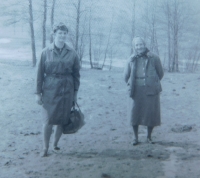Marie Vaněčková with her mother 