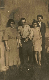 Rodina Golombkova