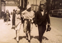 Danuše Soumarová with her parents on a trip to Prague. 1930's