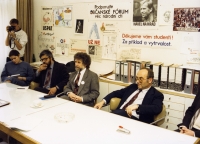 1990 – meeting of the Civic Forum (Egon Ditmar, Alois Strnad, Ivan M. Havel)	