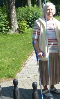 Jiřina Masná bowling in retirement home in Kamenec, 2018.