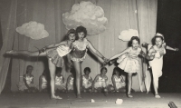 Children performing Zlatý klíček, Lanškroun, 1956
