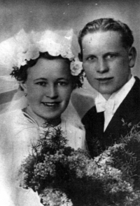 The marriage of Ladislava Klásková's parents Marie and Miroslav Matějovi, ca. 1936