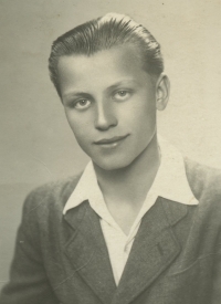 Zdeněk Brom portrét