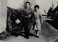 With future wife Marie in Jedlí in 1961 