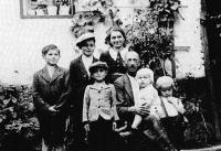 The Odstrčil family in 1943. Top left: brothers Boleslav and Josef, mother Jindřiška; from bottom left: brother Hynek, father Josef with brother Oldřich and Jan