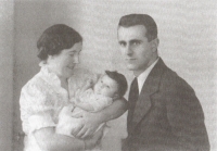 Oldřich and Josefa Kothbauer with fourteen-day-old Jitka