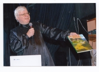 Roman Karpaš při prezentaci publikace Kniha o Liberci