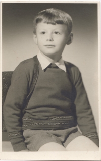 Roman Karpas on his first school photo
